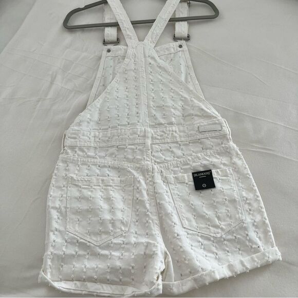 NWT Blank NYC Eyes On You Distressed Perforated White Overall Shorts, Size 25 - Picture 9 of 12